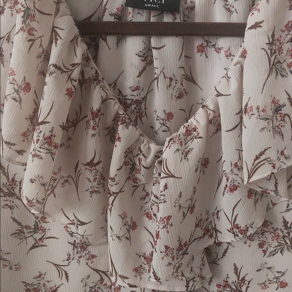 VICI RUFFLED BLOUSE - Picture 3 of 6